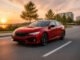 Honda civic rouge coucher de soleil dynamique